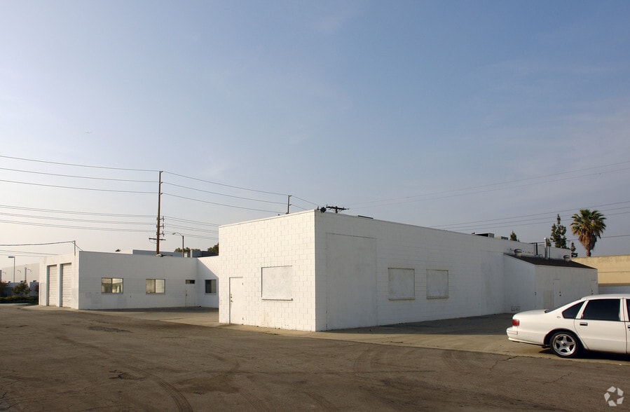 10012-10018 Painter Ave, Santa Fe Springs, CA for sale - Building Photo - Image 3 of 4