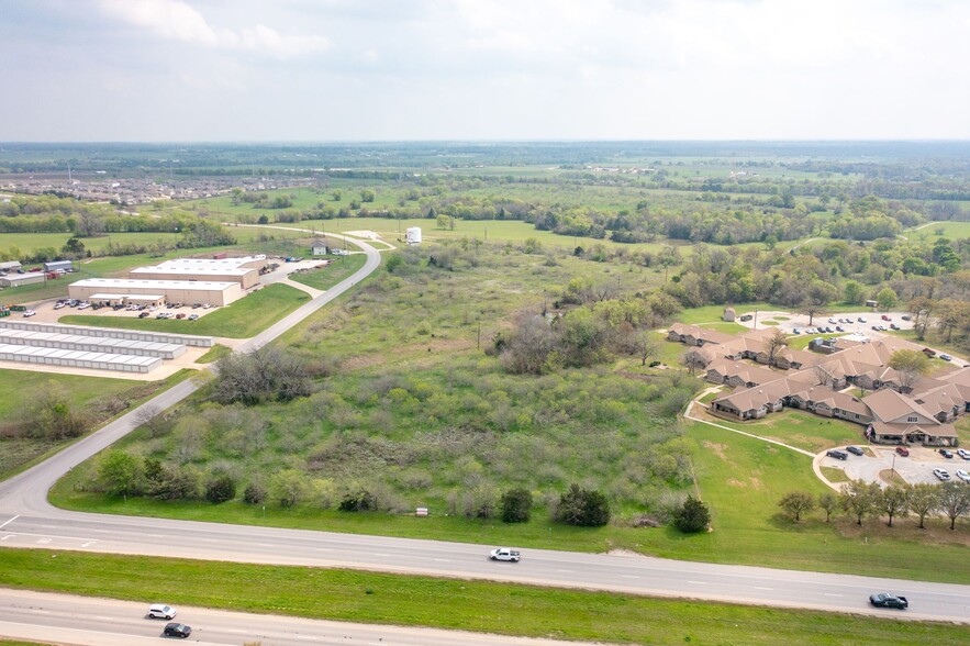 CR 300 & SH 21, Caldwell, TX à vendre - Photo du bâtiment - Image 1 de 1