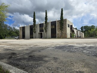 Plus de détails pour 111 Clifton Rd, Crescent City, FL - Industriel à louer