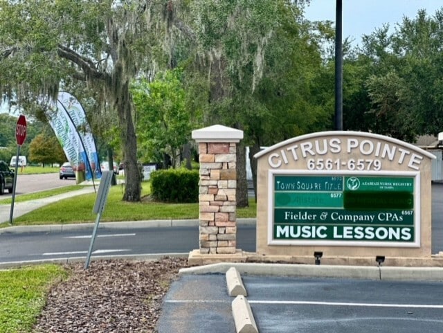 6561-6567 Gunn Hwy, Tampa, FL à louer - Photo du bâtiment - Image 3 de 21