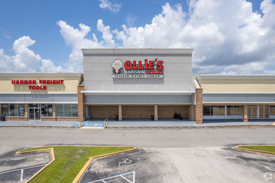 1800-1976 N Wickham Rd, Melbourne, FL for lease - Building Photo - Image 1 of 9