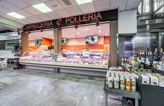 Plus de détails pour Multi-résidentiel à vendre