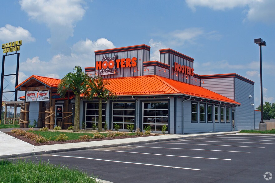 6401 Rogers Ave, Fort Smith, AR à vendre - Photo principale - Image 2 de 3