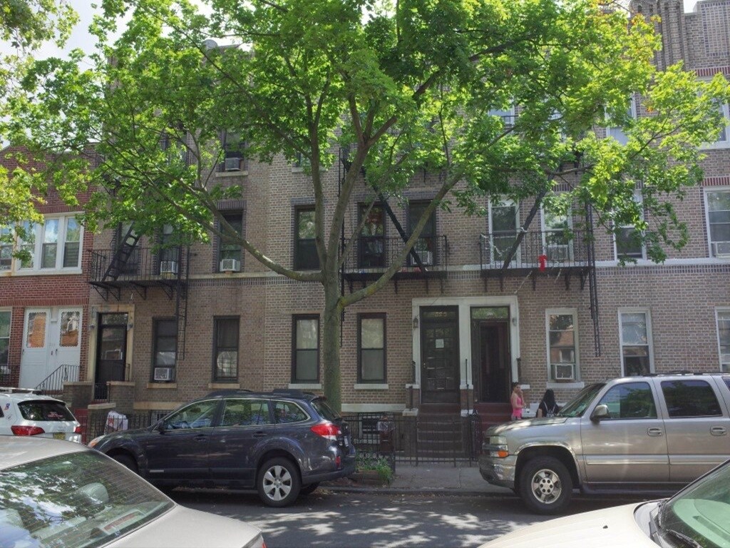 526 77th St, Brooklyn, NY for sale Primary Photo- Image 1 of 2