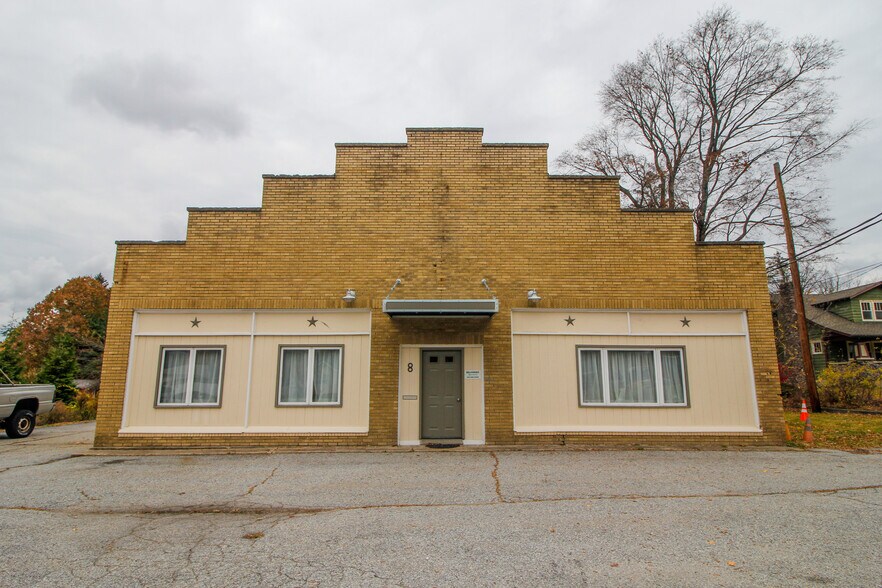 8 Main St, Ogdensburg, NJ à vendre - Photo du bâtiment - Image 2 de 7