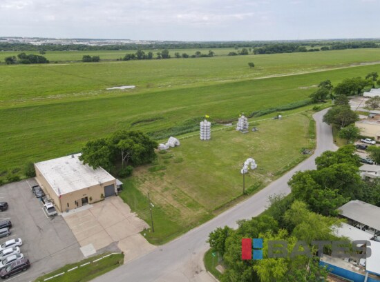 3534-3544 Doug Dr, Dallas, TX à vendre - Photo du bâtiment - Image 3 de 8