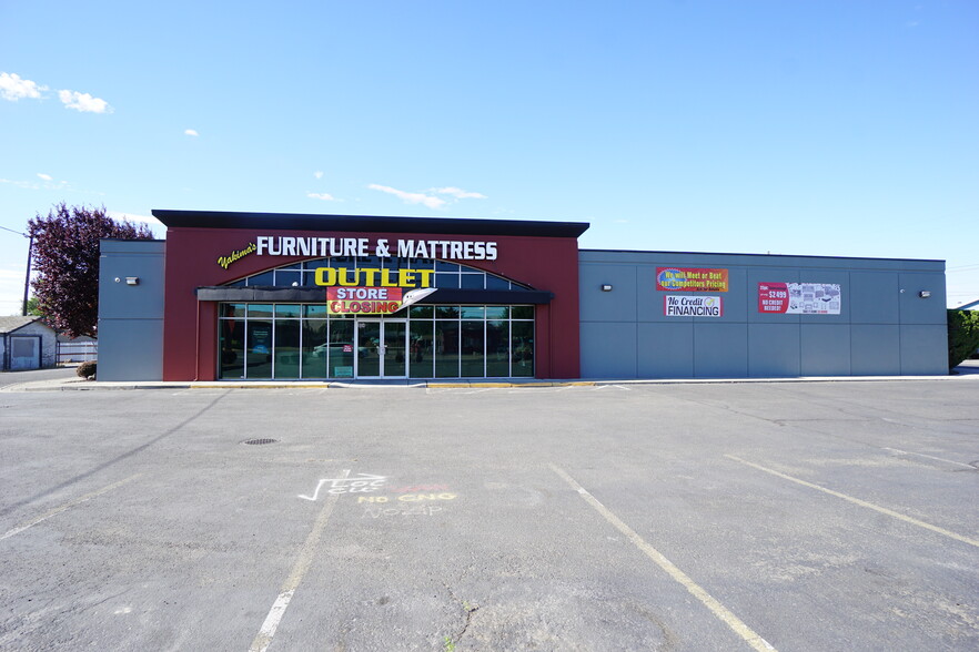 802 E Nob Hill Blvd, Yakima, WA à louer - Photo du bâtiment - Image 2 de 19