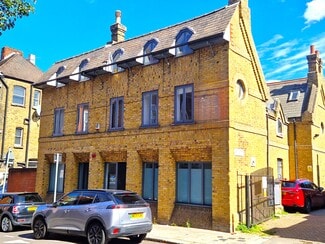 Plus de détails pour 212 St Ann's Hill, Londres - Bureau à louer