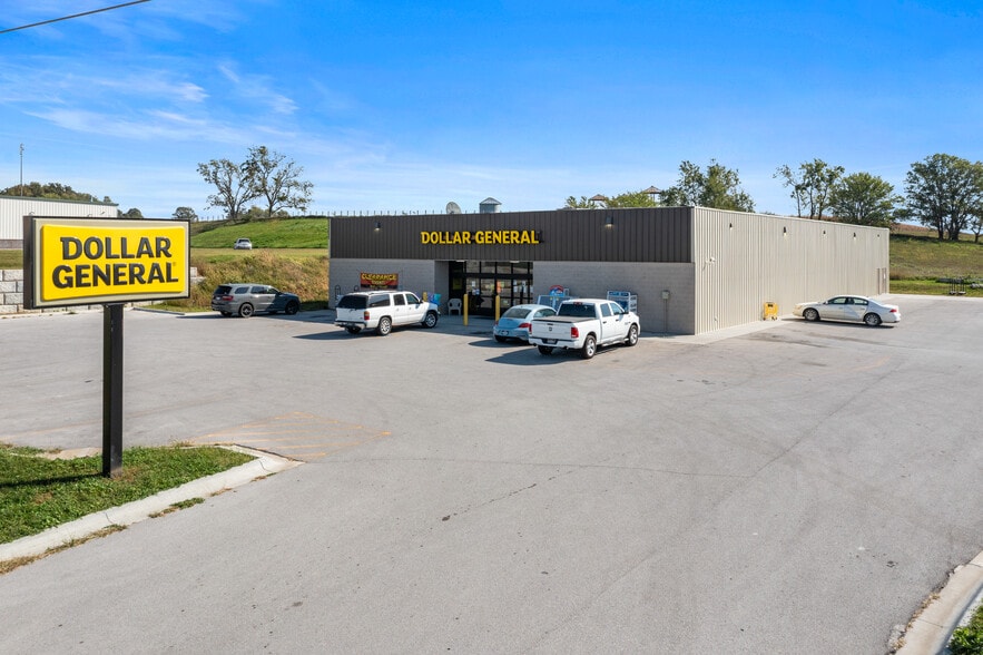 15 W Main St, Treynor, IA à vendre - Photo du bâtiment - Image 1 de 8