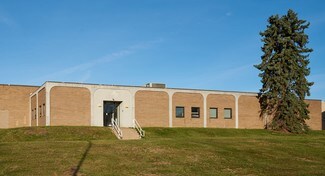Plus de détails pour 10500 Drummond Rd, Philadelphia, PA - Industriel à louer