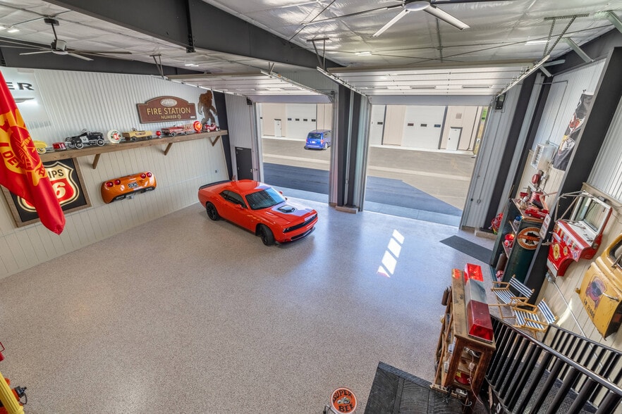 663 Valerie Avenue 419-420, Hudson, WI for sale - Interior Photo - Image 2 of 14