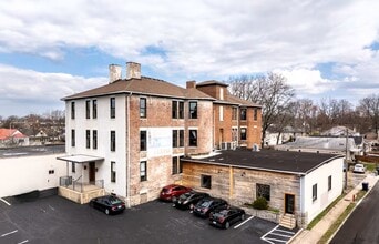 333 E Short St, Lexington, KY for lease Building Photo- Image 2 of 3