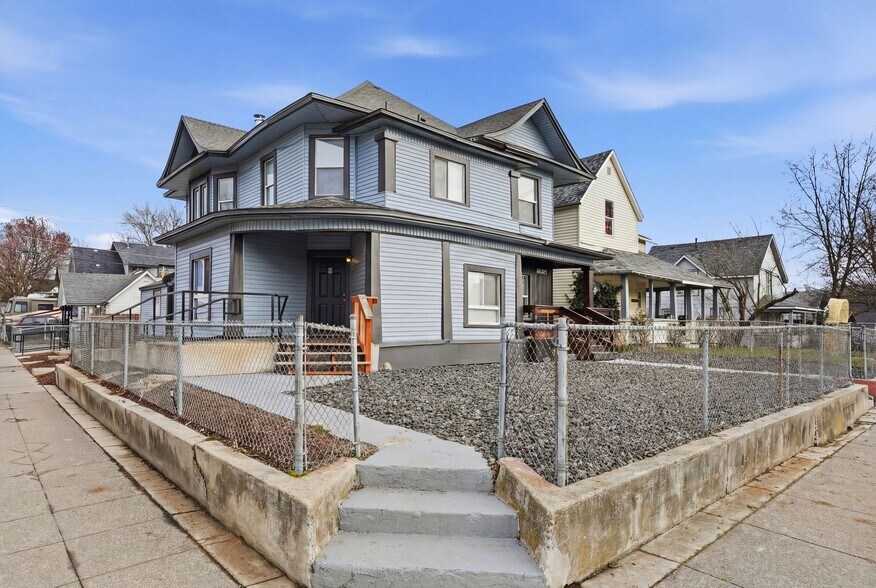 2903 E Olympic Ave, Spokane, WA à vendre - Photo du bâtiment - Image 3 de 32