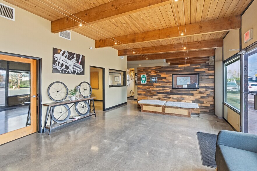940 Wilson St, Eugene, OR à vendre - Photo du bâtiment - Image 3 de 17