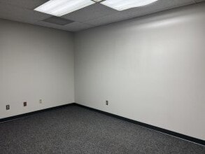 209 E Washington Ave, Jackson, MI for lease Interior Photo- Image 2 of 2