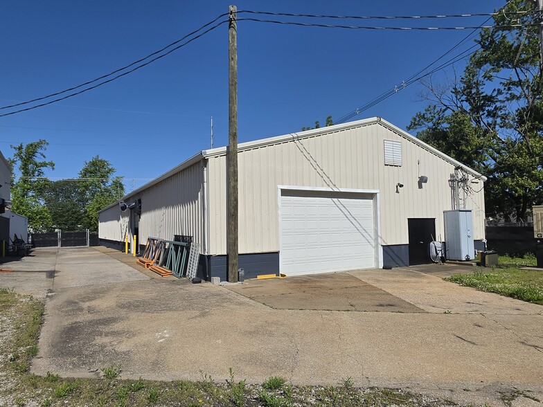 801 E Michigan St, Evansville, IN for sale - Building Photo - Image 3 of 9