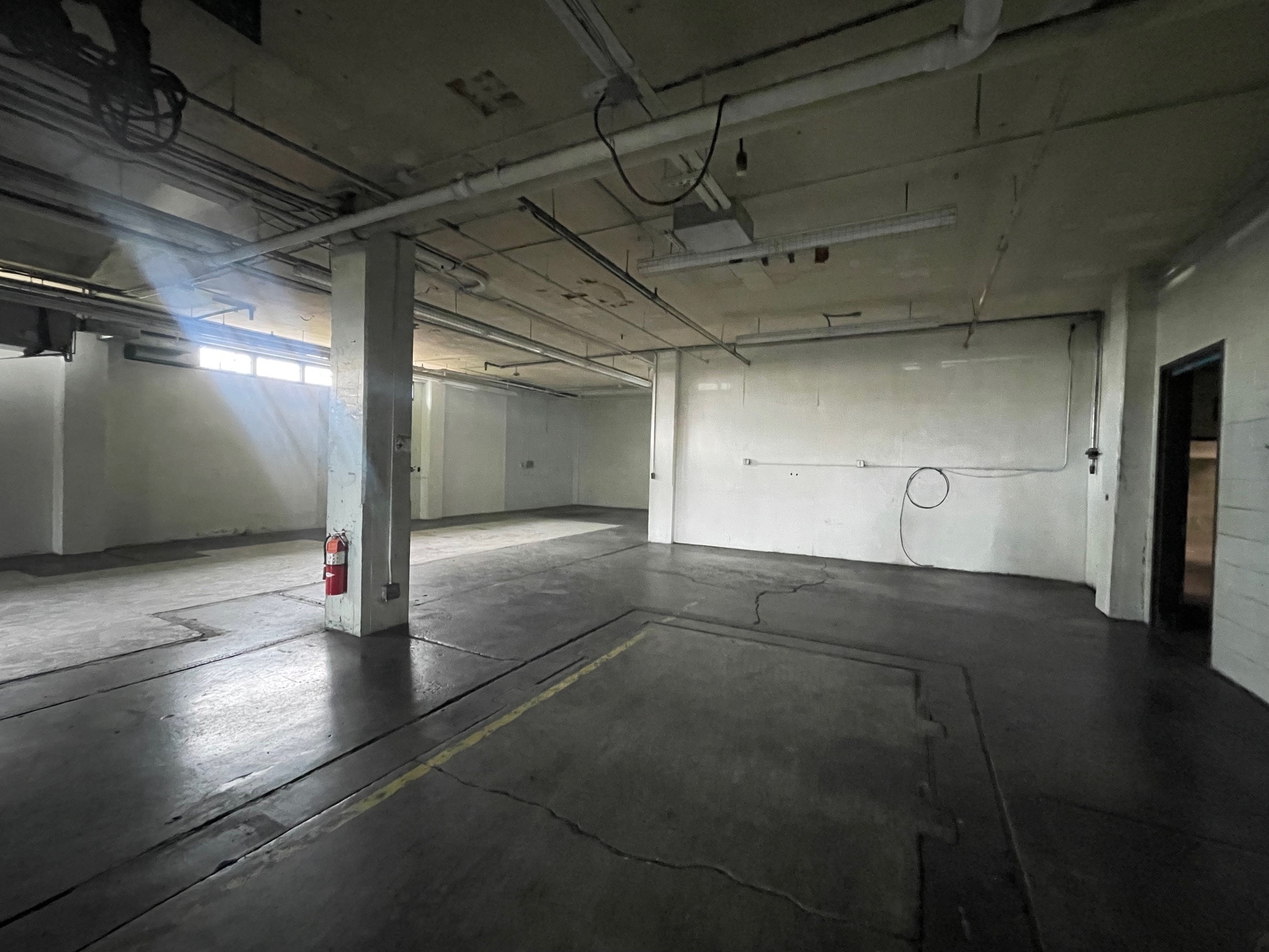 355 Kinoole St, Hilo, HI à louer Photo du bâtiment- Image 1 de 1