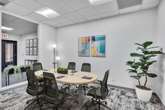 445 N Wells St, Chicago, IL for lease Interior Photo- Image 2 of 10