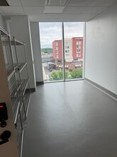 6501 Living Pl, Pittsburgh, PA for lease Interior Photo- Image 2 of 11