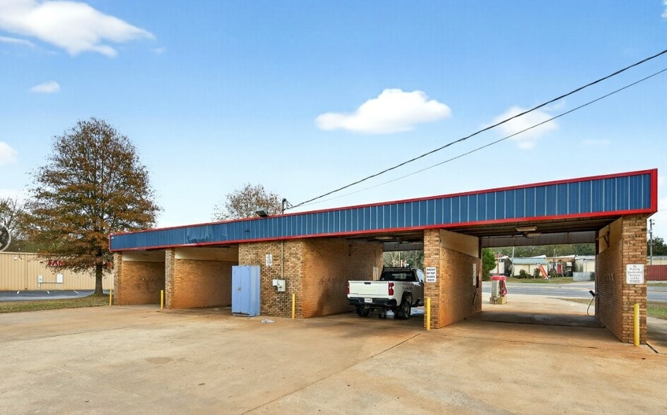 103 Trammell Rd, Valley, AL for sale - Building Photo - Image 3 of 6
