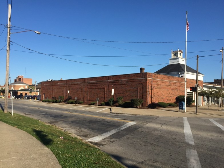 2720 Van Aken Blvd, Cleveland, OH à louer - Photo du bâtiment - Image 3 de 18