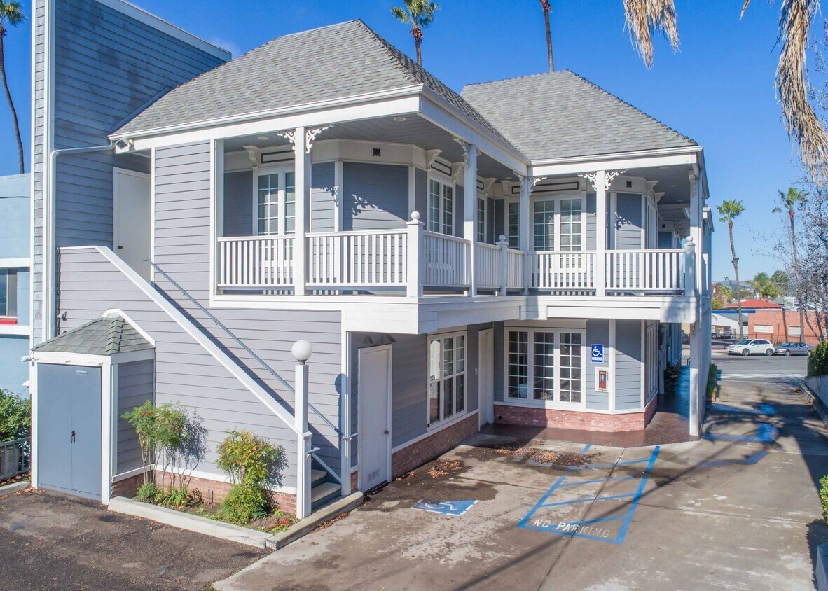 8419 La Mesa Blvd, La Mesa, CA à louer Photo du bâtiment- Image 1 de 29