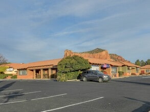 6486 Highway 179, Sedona, AZ à louer Photo du bâtiment- Image 1 de 2