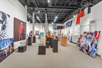 5441-5471 Av Royalmount, Mont-Royal, QC for lease Interior Photo- Image 1 of 10