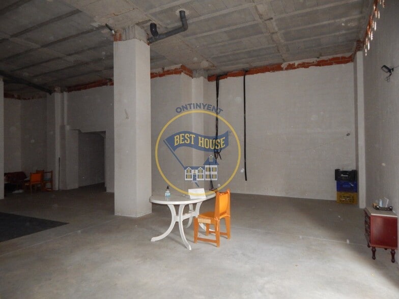 Retail in Ontinyent, Valencia for lease - Building Photo - Image 3 of 7