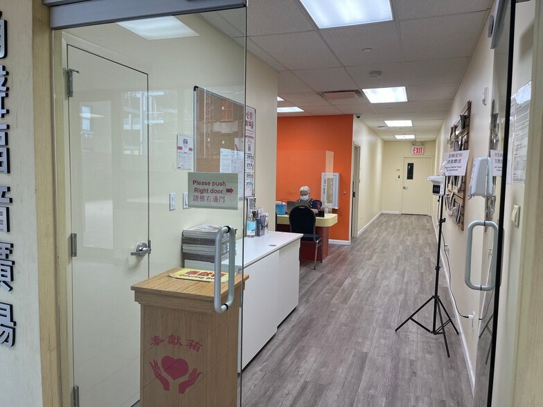42-35 Main St, Flushing, NY for sale - Building Photo - Image 3 of 19