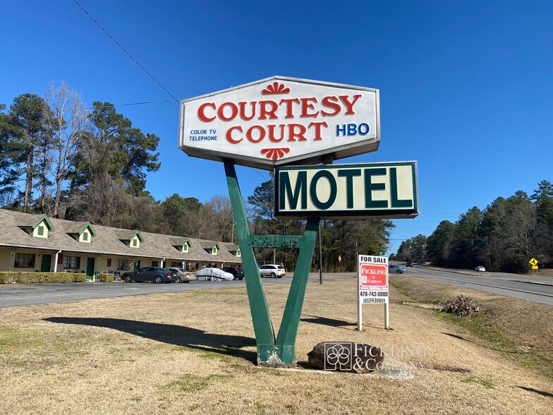 2240 Gray Hwy, Macon-Bibb, GA à vendre - Photo du bâtiment - Image 2 de 9