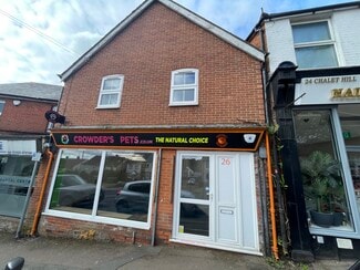 Plus de détails pour 26 Chalet Hl, Bordon - Commerce de détail à louer