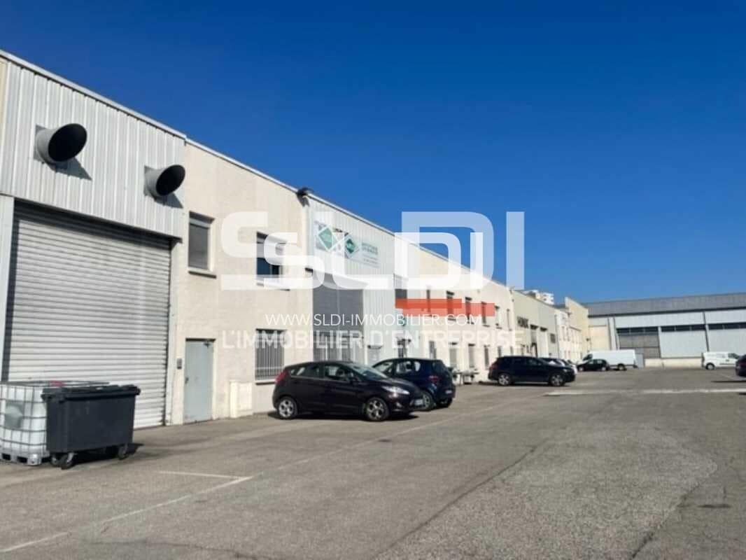 Flex in Villeurbanne for lease Building Photo- Image 1 of 9