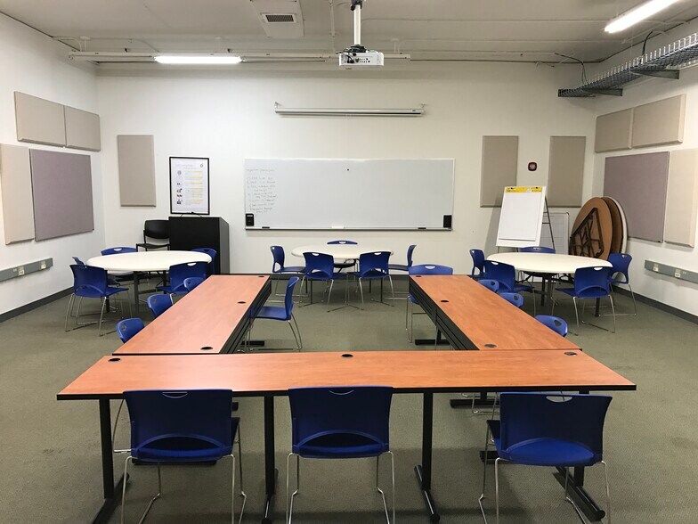 6529 Columbia Ave, Hammond, IN à louer - Photo intérieure - Image 3 de 11