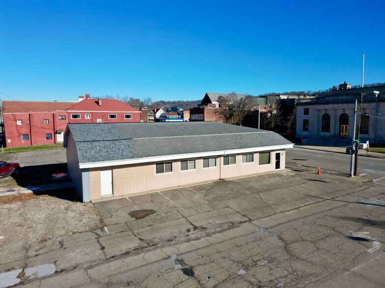2200 Union St, Bellaire, OH à vendre - Photo du bâtiment - Image 2 de 71