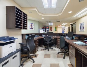 1461 Rue Jean-Talon E, Montréal, QC for lease Interior Photo- Image 1 of 3