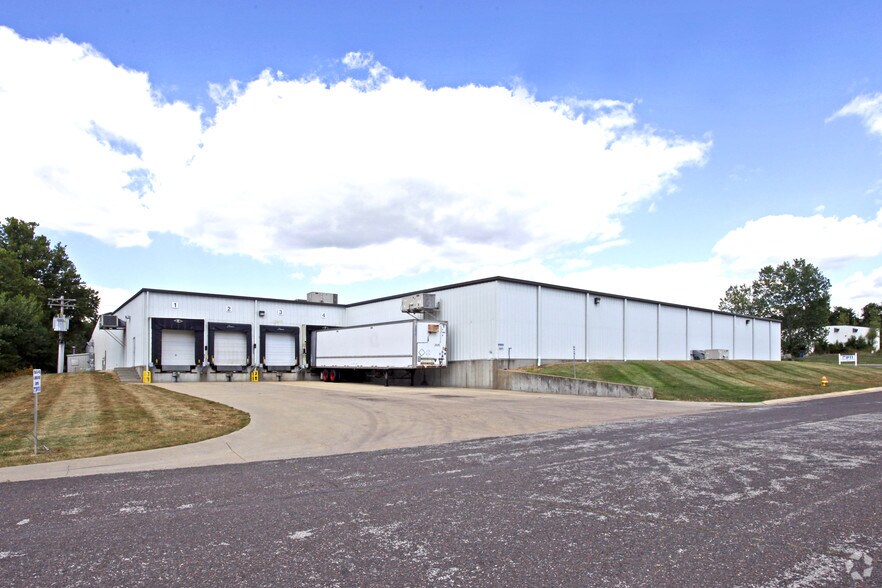 1310 Stylemaster Dr, Union, MO à vendre - Photo du bâtiment - Image 2 de 3