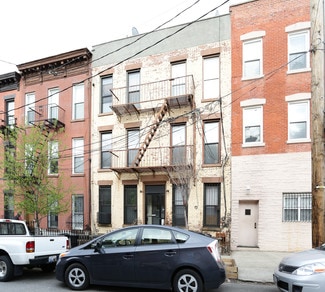 Plus de détails pour 656 Henry St, Brooklyn, NY - Multi-résidentiel à vendre