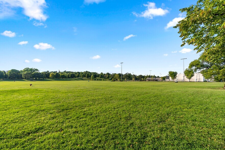 2819 Eastern Ave, Baltimore, MD à vendre - Photo du bâtiment - Image 2 de 37