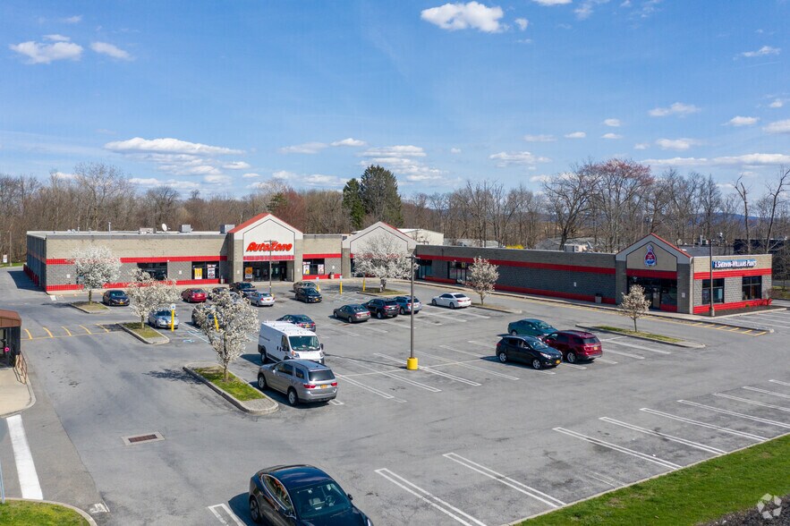 1404 Union Ave, Newburgh, NY à louer - Photo du bâtiment - Image 2 de 7