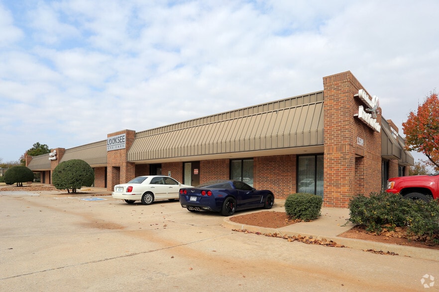 13509 N Meridian Ave, Oklahoma City, OK à vendre - Photo principale - Image 1 de 30