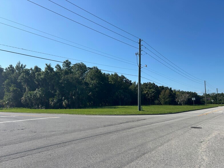 2.96 Acres Land For 34 Multifamily Units portefeuille de 3 propriétés à vendre sur LoopNet.ca - Photo du bâtiment - Image 3 de 5