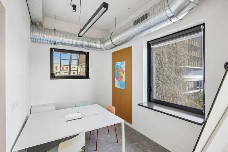 Bureau dans Saint-Ouen-sur-Seine à louer - Photo intérieure - Image 3 de 15