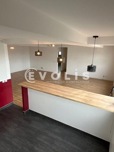 Office in Bagnolet for sale - Interior Photo - Image 2 of 10