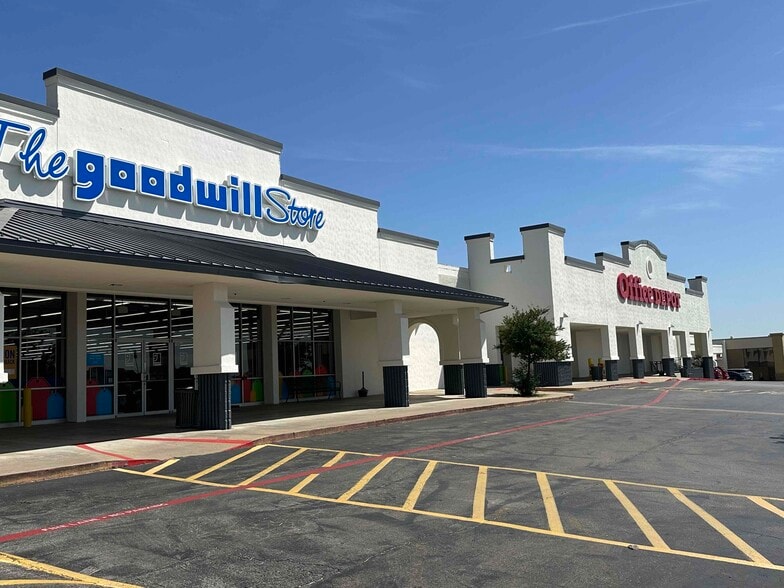 4400 Little Rd, Arlington, TX for lease - Primary Photo - Image 1 of 9