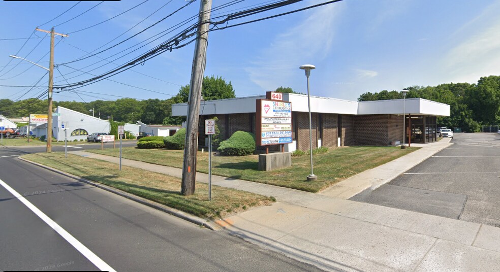640 Montauk Hwy, Shirley, NY à vendre - Photo du bâtiment - Image 3 de 9