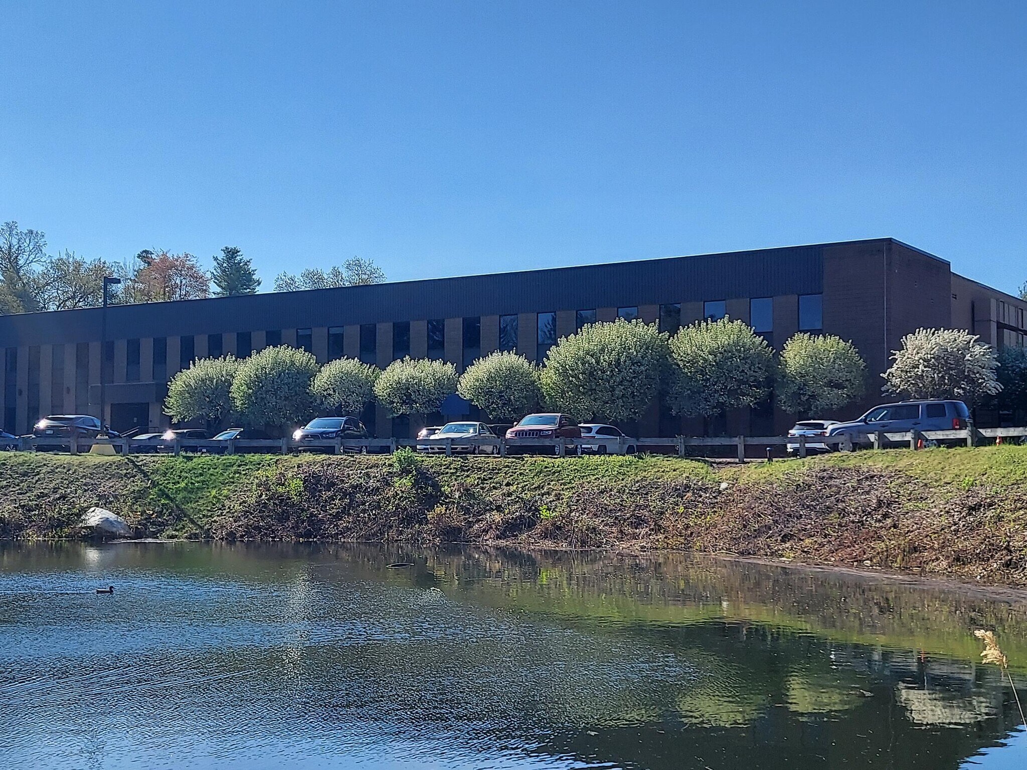 15 Hudson Park Dr, Hudson, NH for sale Building Photo- Image 1 of 18