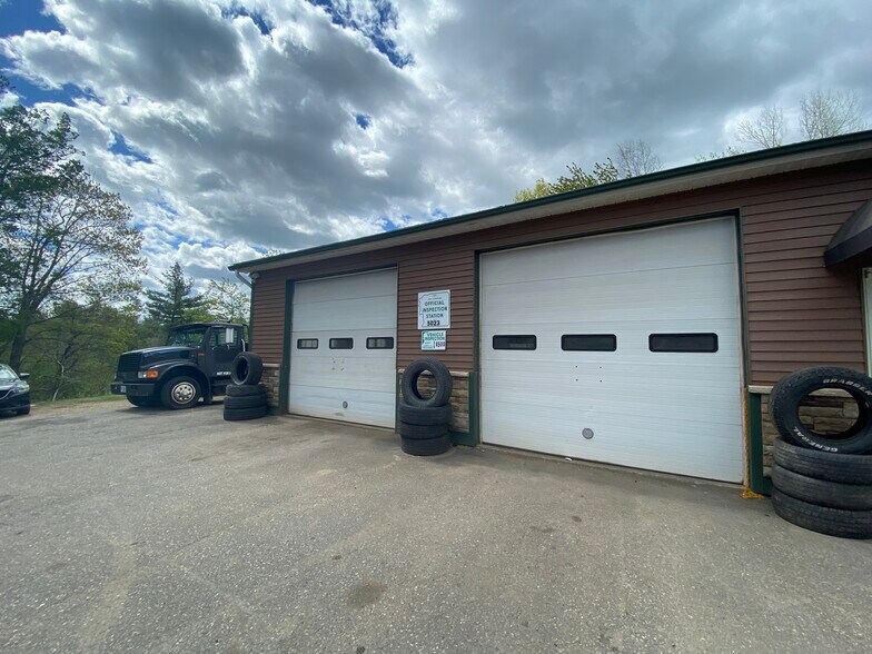 472 W Main St, Tilton, NH à vendre - Photo du bâtiment - Image 2 de 21