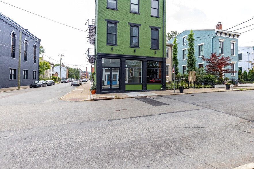 1901 Baymiller St, Cincinnati, OH for lease - Building Photo - Image 2 of 11