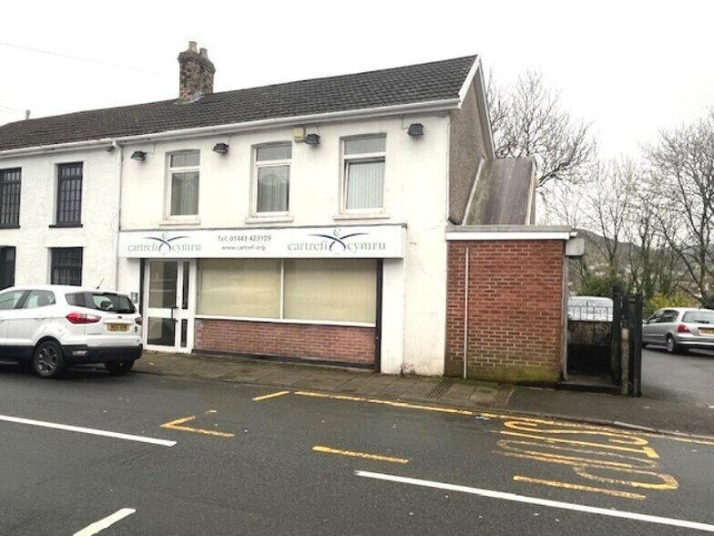 284 Brithweunydd Rd, Tonypandy à louer - Photo du bâtiment - Image 2 de 21